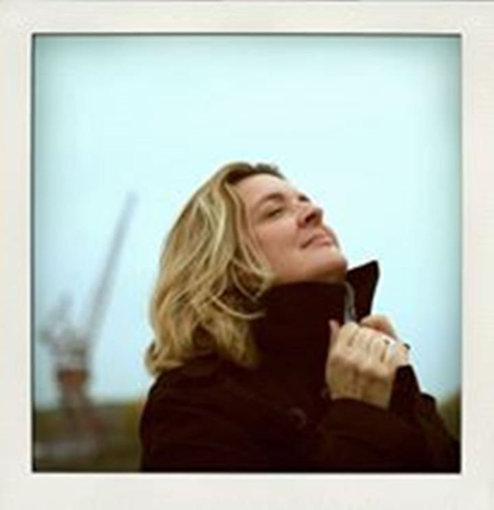 422974_380394871985795_689073567_n