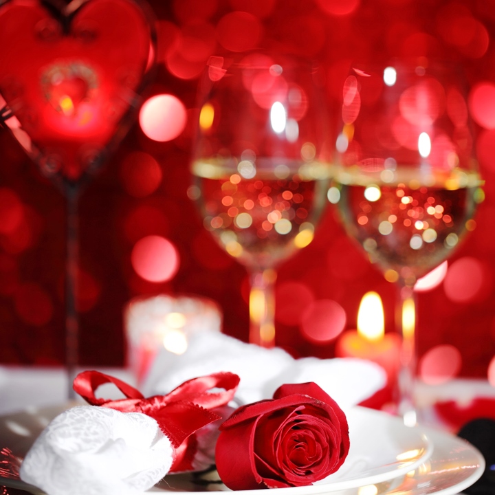 dresser-une-table-romantique-11072419jeckj